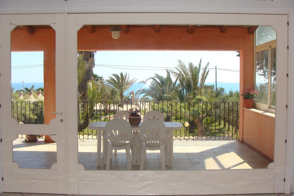 La Villa Rosa Al Mare Pozzallo Habitación foto